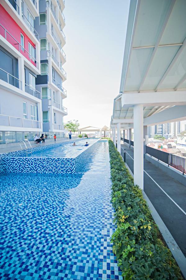 Octagon Premium Ipoh Town Center By Grab A Stay Bagian luar foto